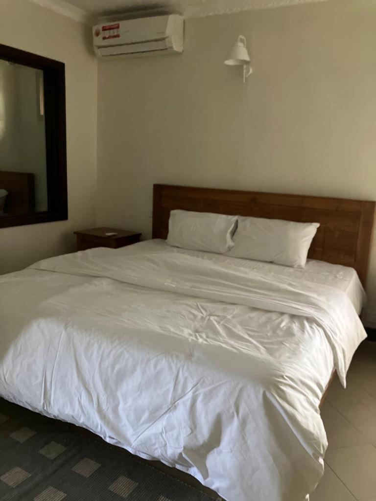 Sunset Boulevard, Grand Bay Ngoại thất bức ảnh
